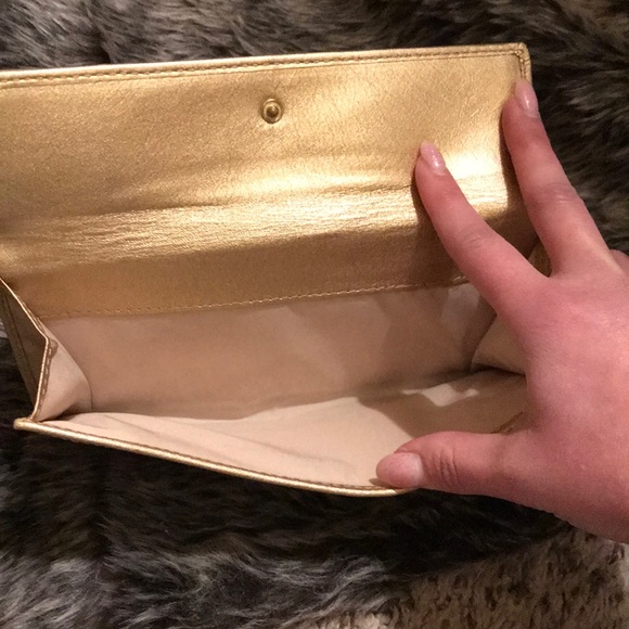 Barely Used Authentic COACH Wallet - Picture 3 of 5